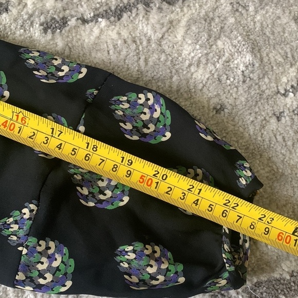 Diane Von Furstenburg Blouse Black Nova Long Sleeve Silk Wrap size 0 career - Picture 6 of 12